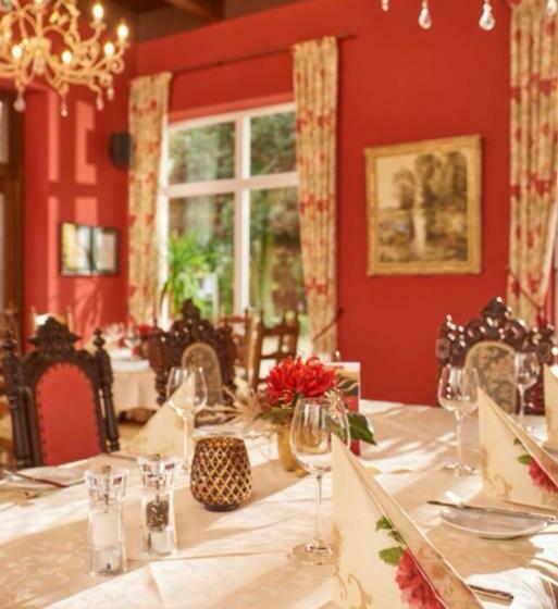 豪华房间, Anno 1848