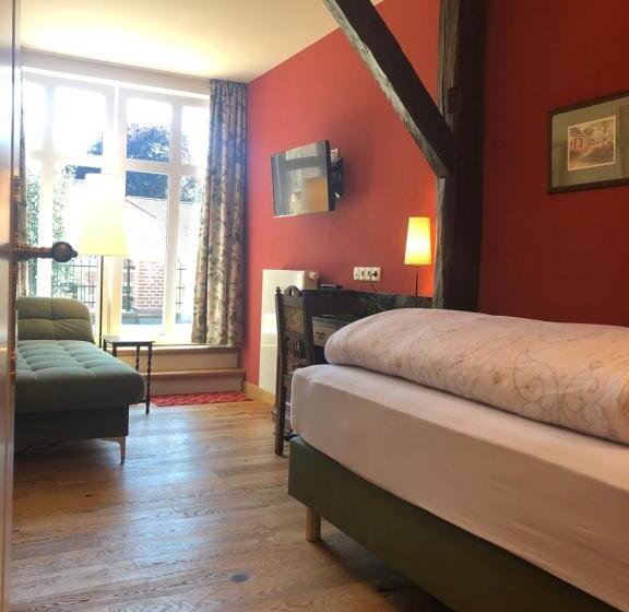 标准单人间, Anno 1848