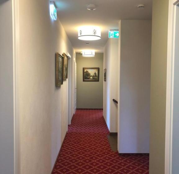 标准单人间, Anno 1848