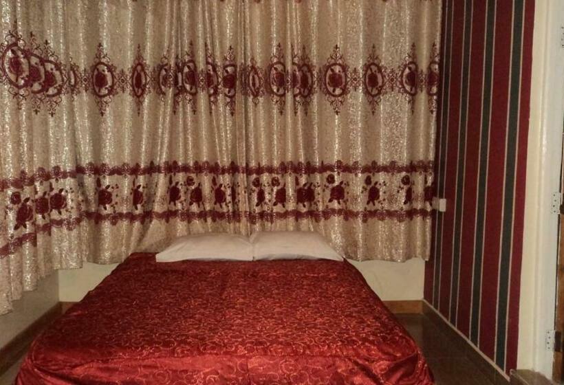 اتاق استاندارد, Hopewell Guest House