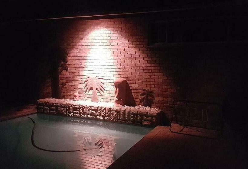 패밀리 스위트, Meadows Guesthouse