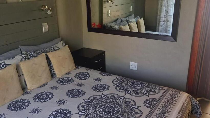 Family Suite, Meadows Guesthouse