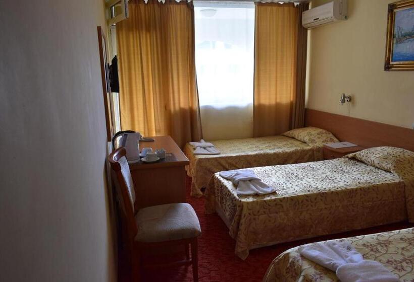 经济型三人房间, Ahilea Hotel   Free Pool Access