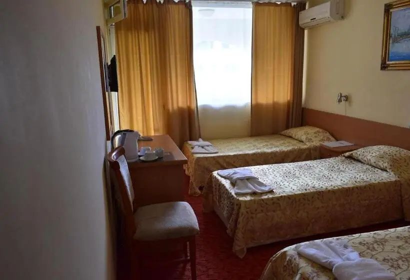 Economy Triple Room, Ahilea Hotel Free Pool Access