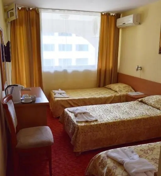 Economy Triple Room, Ahilea Hotel Free Pool Access