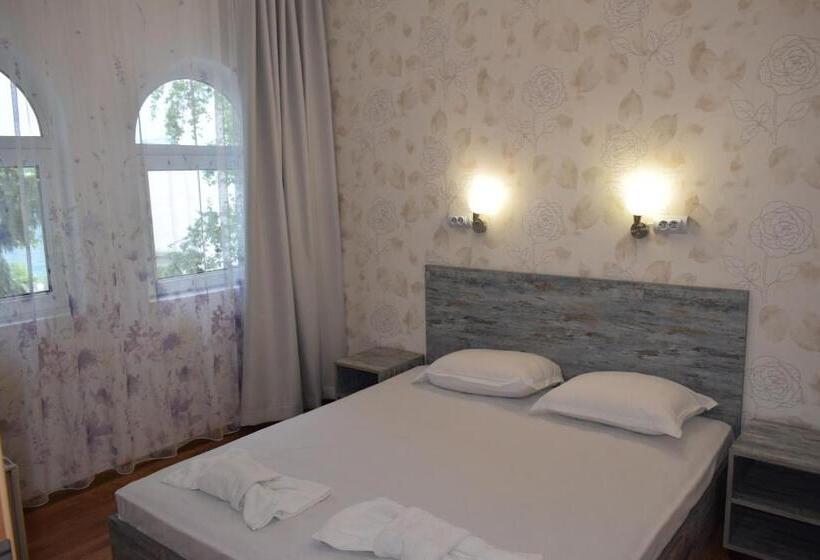 家庭海景房, Ahilea Hotel   Free Pool Access