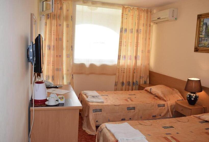 经济房, Ahilea Hotel   Free Pool Access