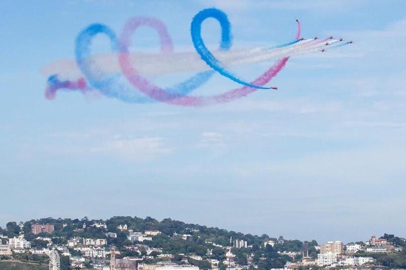 شقة غرفتين, Norwegian Wood