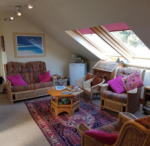 شقة غرفتين, Norwegian Wood