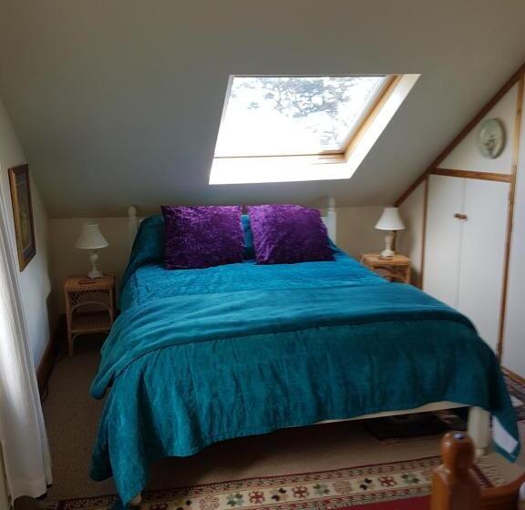 شقة غرفتين, Norwegian Wood