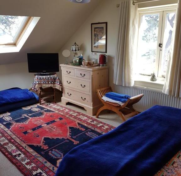 شقة غرفتين, Norwegian Wood