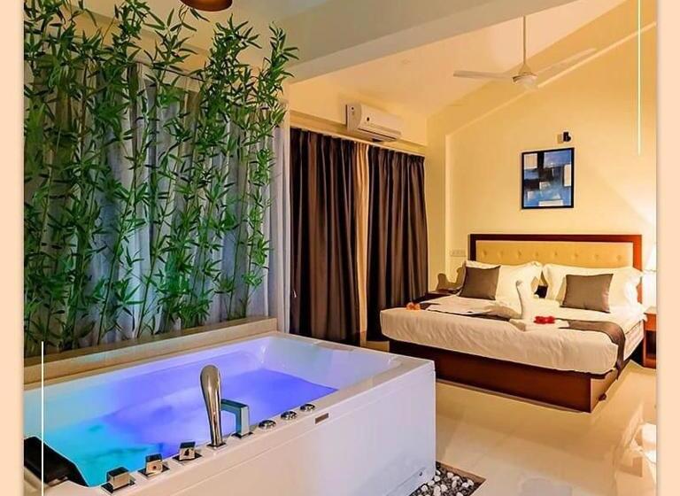 סוויטה, Reemz Beach Heaven , Anjuna