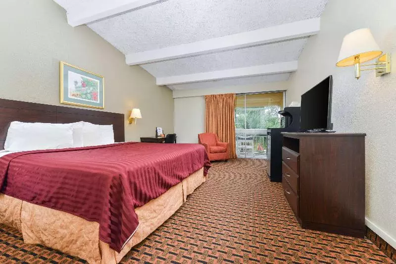キングサイズベッドのスタンダードルーム, Americas Best Value Inn Sarasota