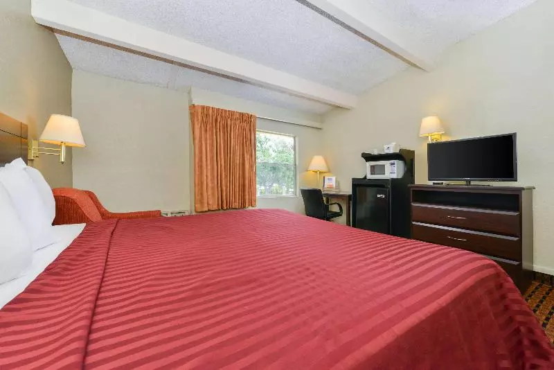 身障者適用キングサイズベッドルーム, Americas Best Value Inn Sarasota