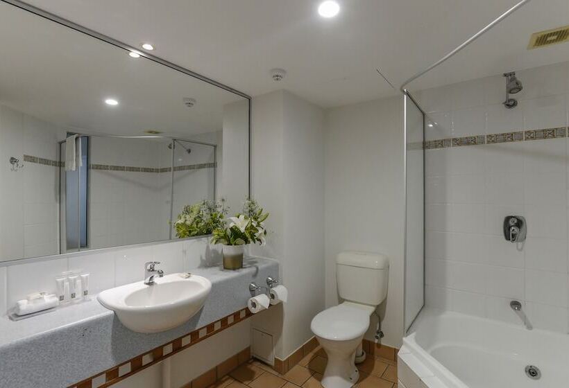 آپارتمان 2 خوابه, Burnett Riverside