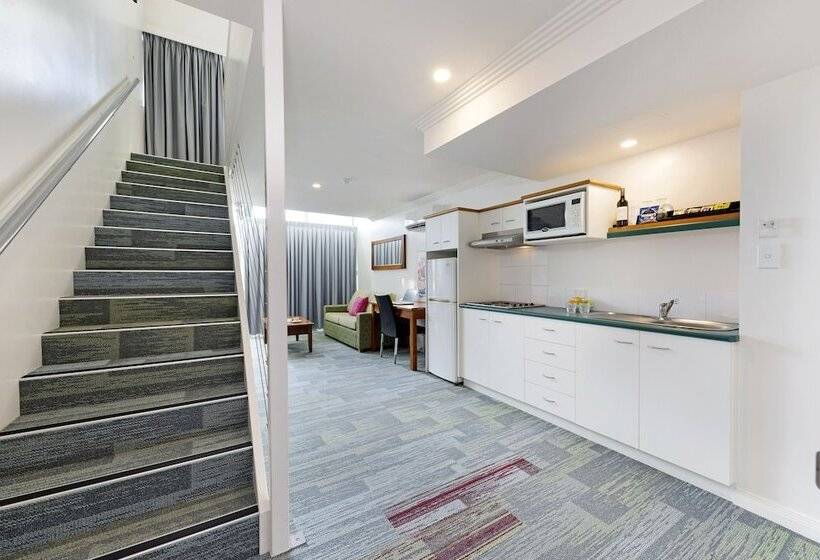 آپارتمان 1 خوابه, Burnett Riverside