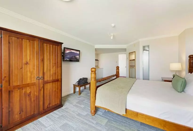 اتاق استاندارد با تخت بزرگ, Burnett Riverside