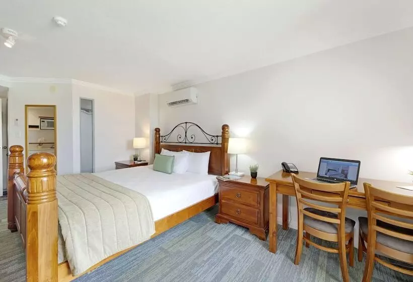 اتاق استاندارد با تخت بزرگ, Burnett Riverside