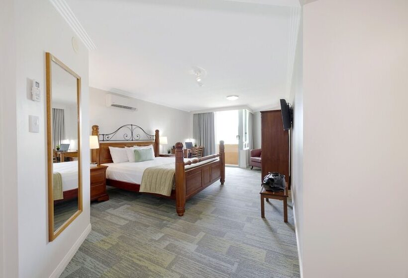 스탠다드 룸 킹사이즈 침대, Burnett Riverside