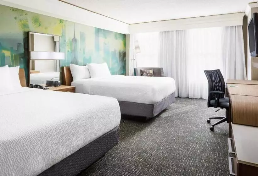 Standard Room Superior Floor, Courtyard Chicago Downtown/magnificent Mile