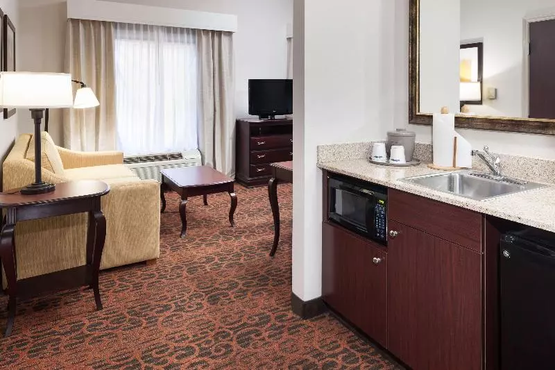 キングサイドベッドのスタンダードワンルーム, Hampton Inn & Suites Dothan
