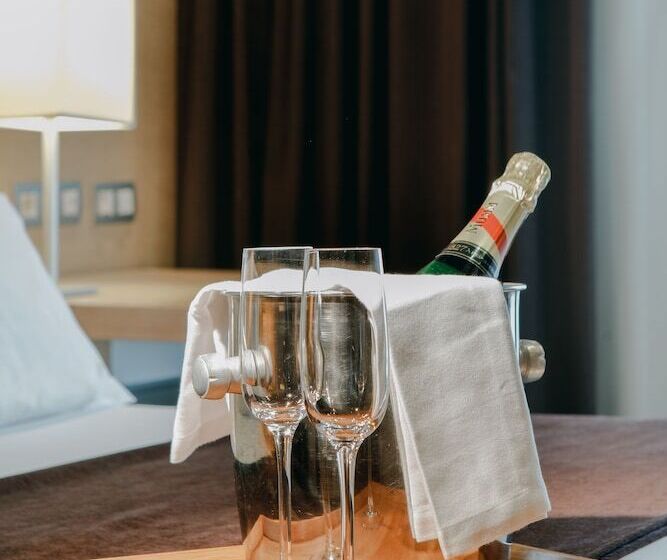 חדר סטנדרט יחיד, Hesperia Bilbao