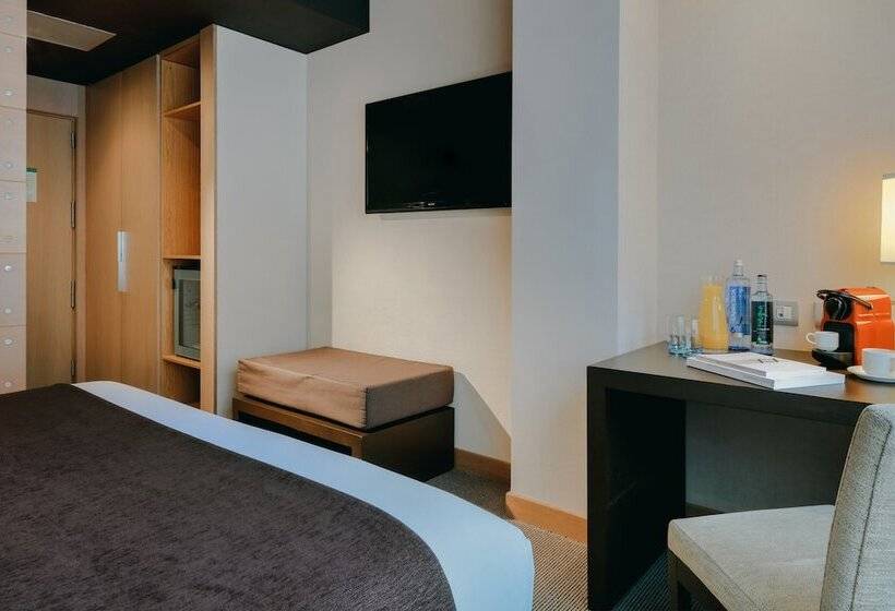 חדר סטנדרט יחיד, Hesperia Bilbao