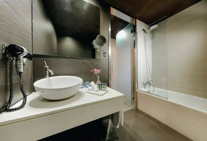 سوییت جونیور, Hesperia Bilbao