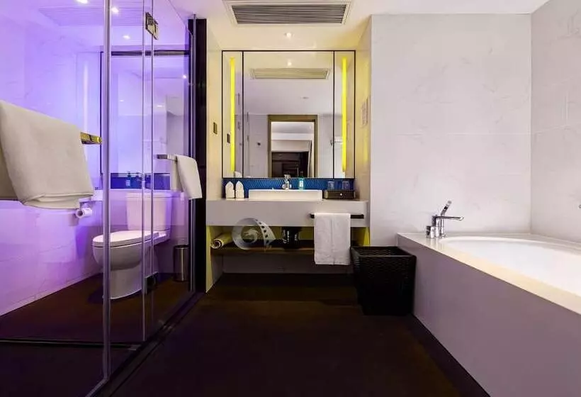 スイート, Holiday Inn Express Shenzhen Dongmen, An Ihg