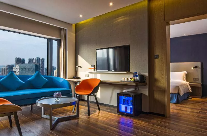 スイート, Holiday Inn Express Shenzhen Dongmen, An Ihg