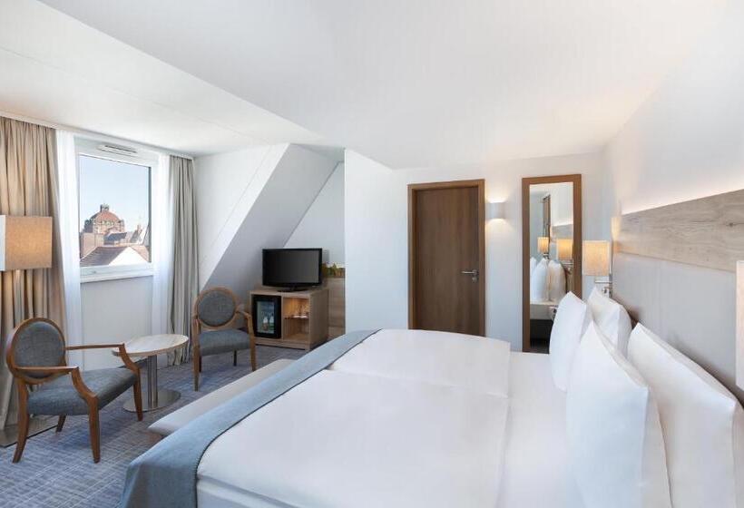 Номер Superior Кровать Кинг, Holiday Inn Nürnberg City Centre, An Ihg