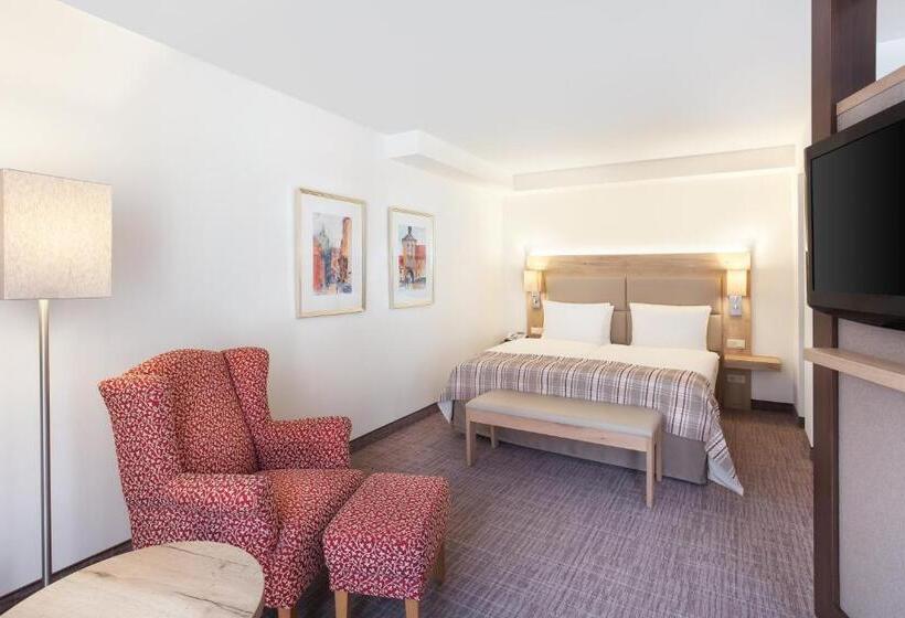 Апартаменты 1 Спальня, Holiday Inn Nürnberg City Centre, An Ihg
