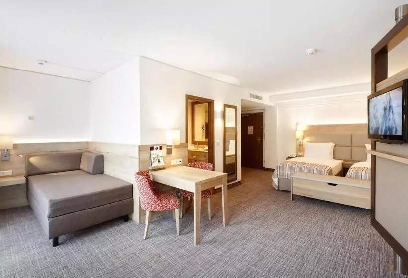 آپارتمان 1 خوابه, Holiday Inn Nürnberg City Centre, An Ihg