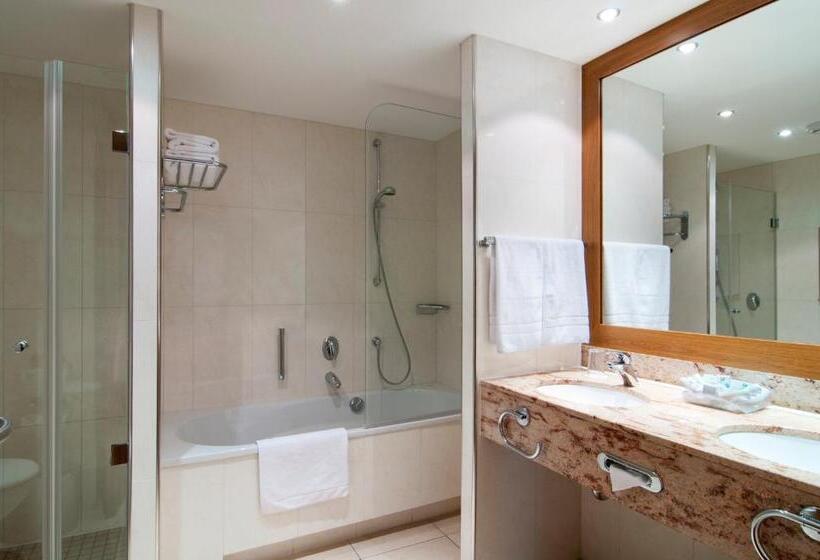 Quarto Estandar, Holiday Inn Nürnberg City Centre, An Ihg