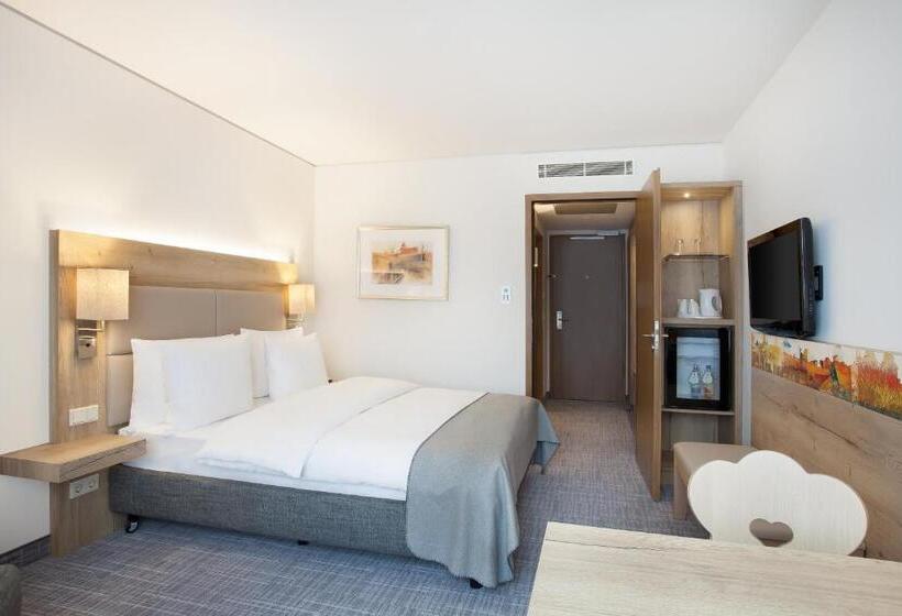 Номер Стандарт, Holiday Inn Nürnberg City Centre, An Ihg