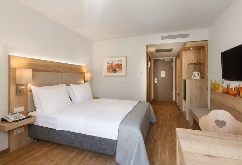اتاق استاندارد, Holiday Inn Nürnberg City Centre, An Ihg
