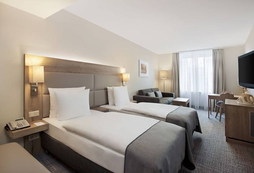 Quarto Estandar, Holiday Inn Nürnberg City Centre, An Ihg