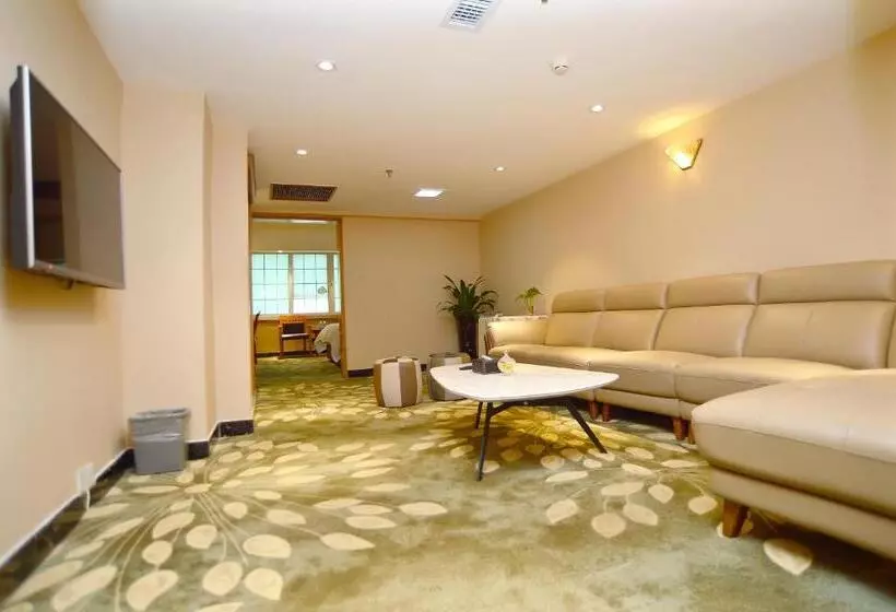سوییت لوکس, Shenzhen Kaili Hotel, Guomao Shopping Mall