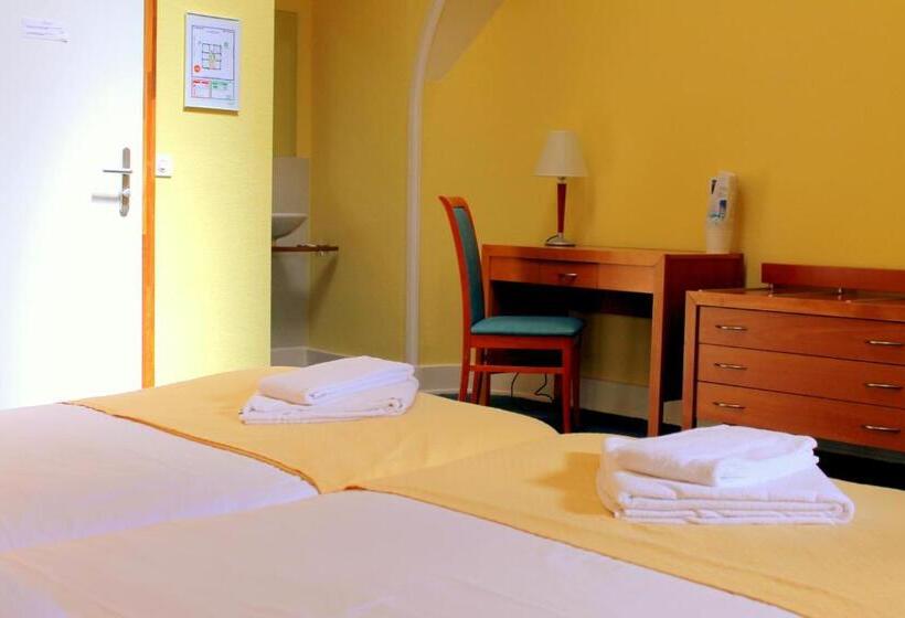 اتاق استاندارد با سرویس بهداشتی مشترک, Le Cénacle