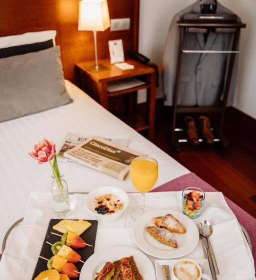 Номер Стандарт, ITC Infantas by Soho Boutique