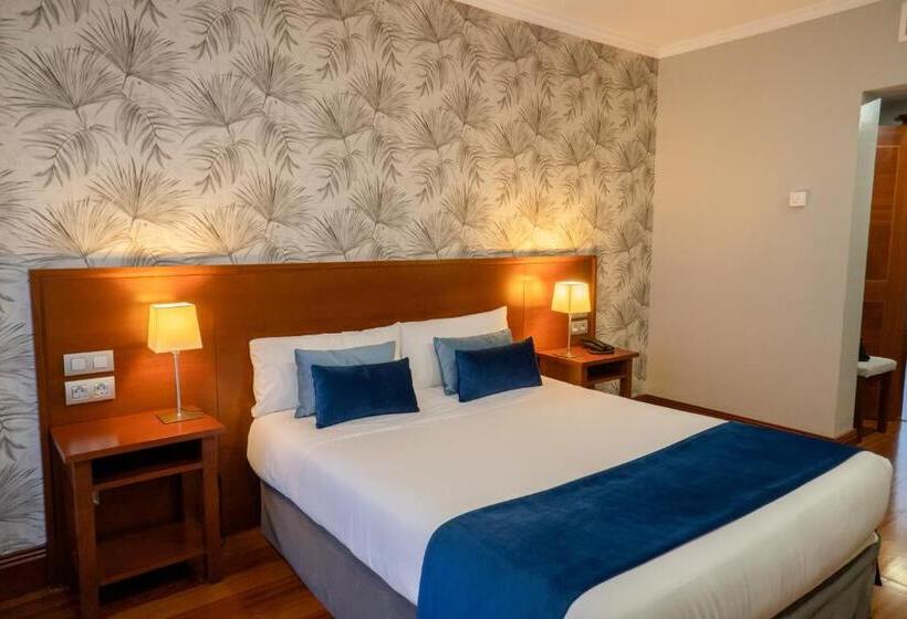 Номер Стандарт, ITC Infantas by Soho Boutique