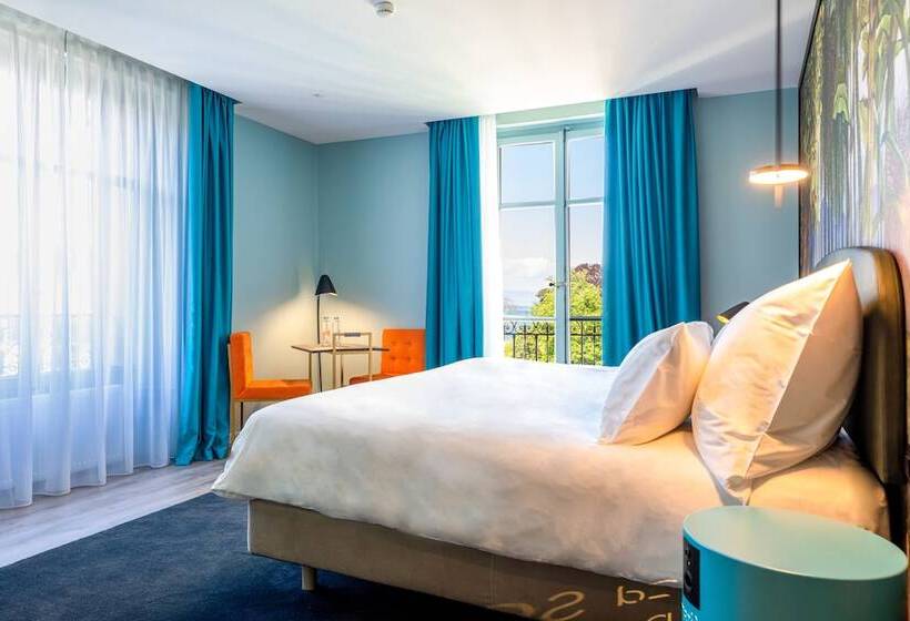 اتاق لوکس, Marmont