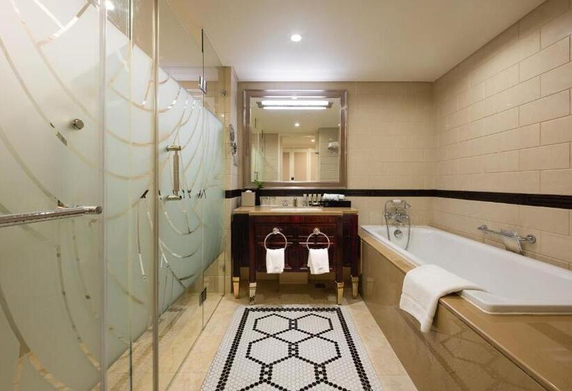 Büyük Çift Kişilik Yataklı Lüks Oda, Paramount Gallery