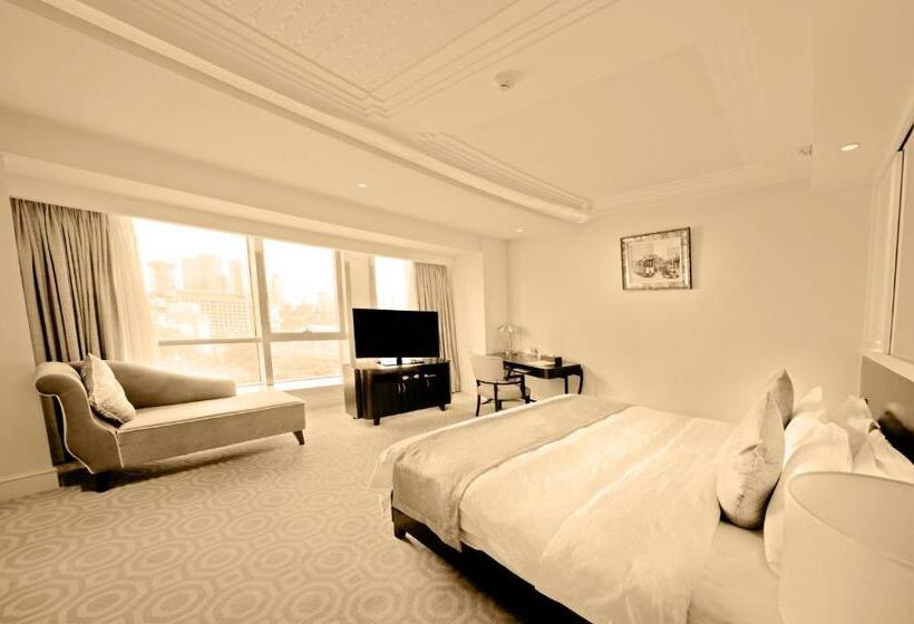 Business odası, Paramount Gallery