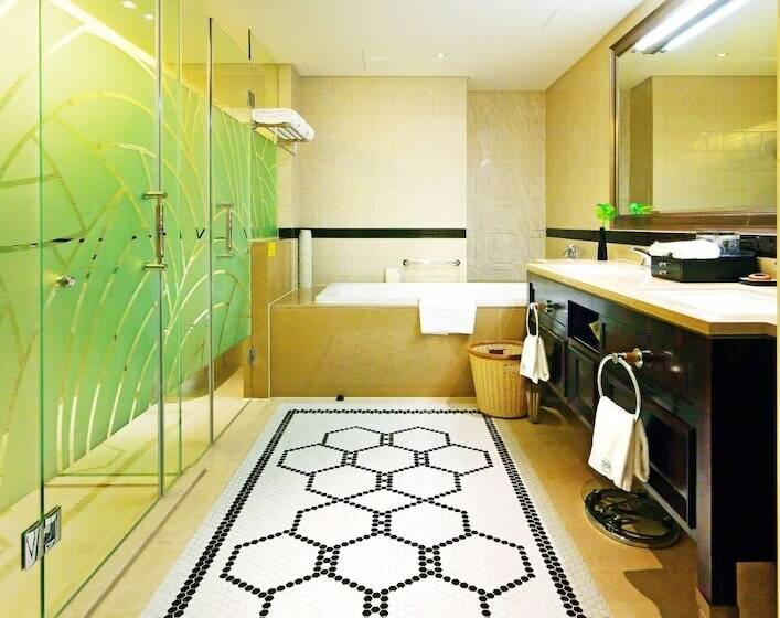 Delüks Oda, Paramount Gallery