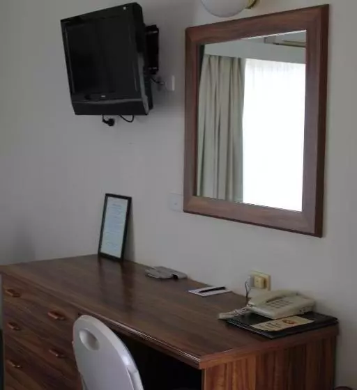 Deluxe Kolmen Hengen Huone, The Kidman Wayside Inn