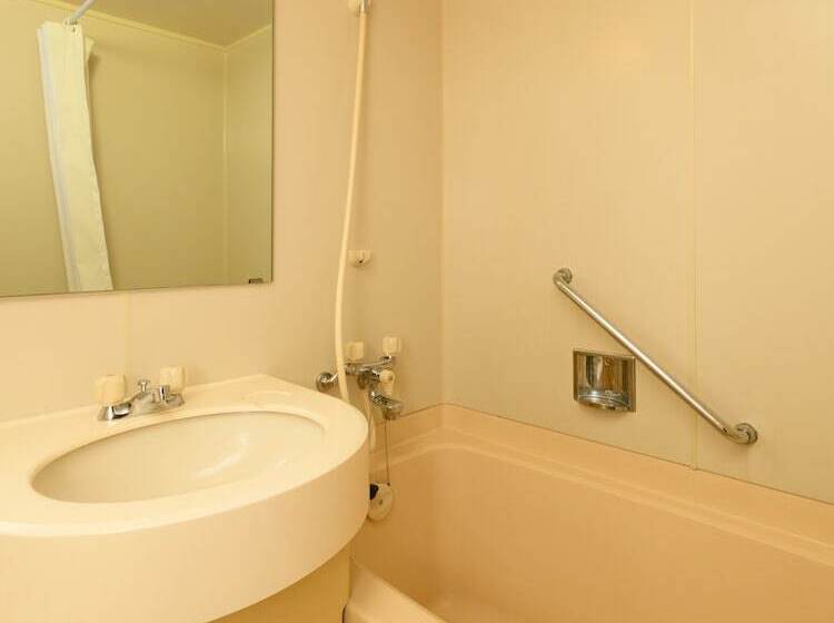 غرفة قياسية رباعية, Inuyama Miyako