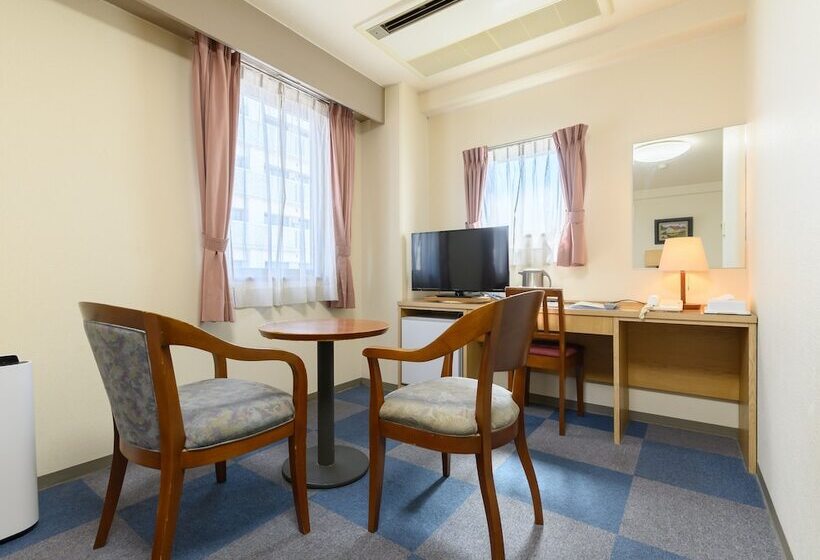 غرفة قياسية رباعية, Inuyama Miyako