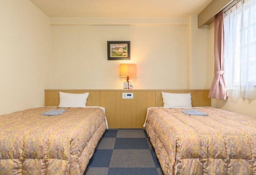 غرفة قياسية رباعية, Inuyama Miyako