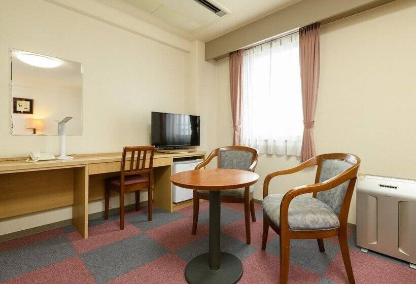 غرفة قياسية رباعية, Inuyama Miyako